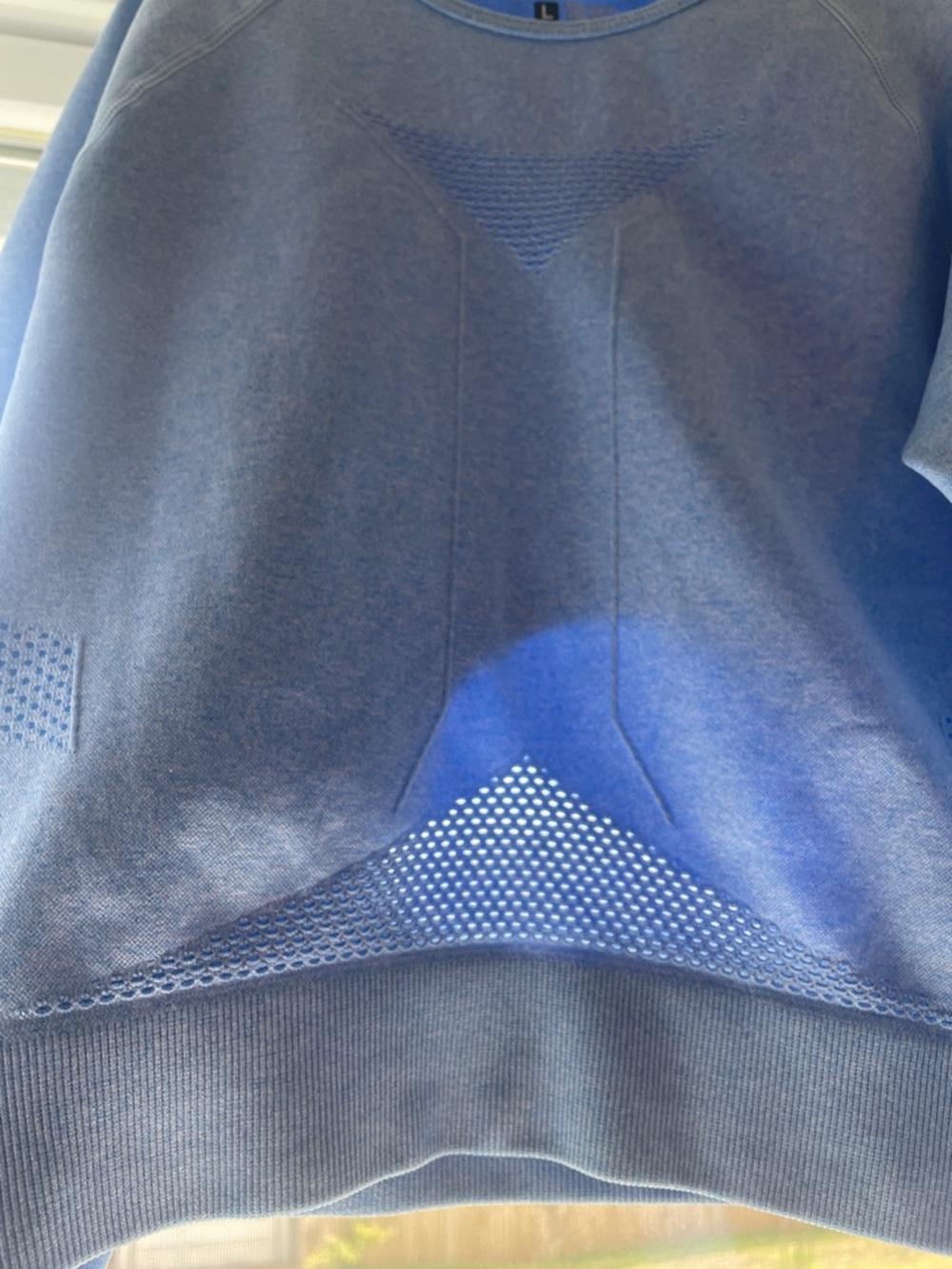 Baby Blue Athletic Workout Seamless Long Sleeve Compression Crop Top size L - Picture 10 of 12